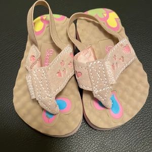 Skechers toddler flip flops size 4 with adorable hearts 💕